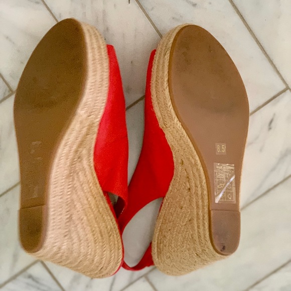 Dolce Vita orange wedge sling back sandals - Picture 6 of 6